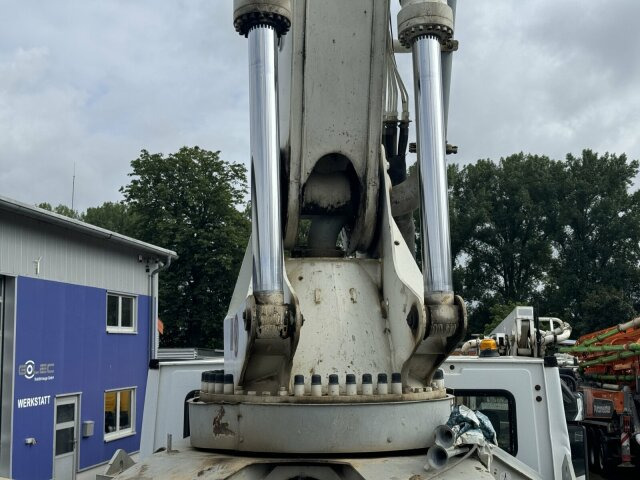 Mercedes-Benz ACTROS 3240 8x4 Betonpumpe PUTZMEISTER BSF 42 M - Автобетононасос: фото 2 Mercedes-Benz ACTROS 3240 8x4 Betonpumpe PUTZMEISTER BSF 42 M - Автобетононасос: фото 2