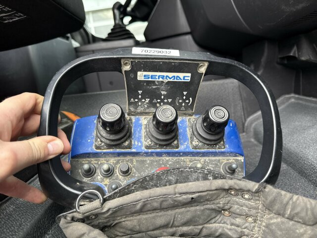 Mercedes-Benz AROCS 2636 6x4 Euro 6 Betonpumpe SERMAC 4Z36 - Автобетононасос: фото 4 Mercedes-Benz AROCS 2636 6x4 Euro 6 Betonpumpe SERMAC 4Z36 - Автобетононасос: фото 4