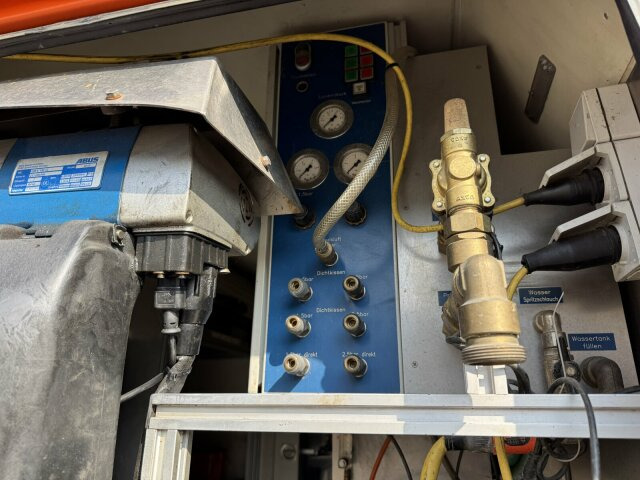 Mercedes-Benz Vario 614D TV Inspektionsanl RCA RAUSCH ELKA 600 - Ассенизатор: фото 4 Mercedes-Benz Vario 614D TV Inspektionsanl RCA RAUSCH ELKA 600 - Ассенизатор: фото 4