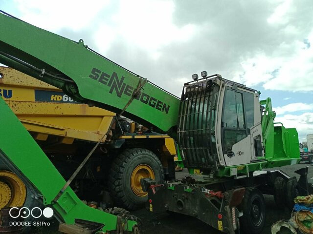 Sennebogen 818-E Umschlagbagger - 83 Ton - mit Greifer - Колёсный экскаватор: фото 1 Sennebogen 818-E Umschlagbagger - 83 Ton - mit Greifer - Колёсный экскаватор: фото 1