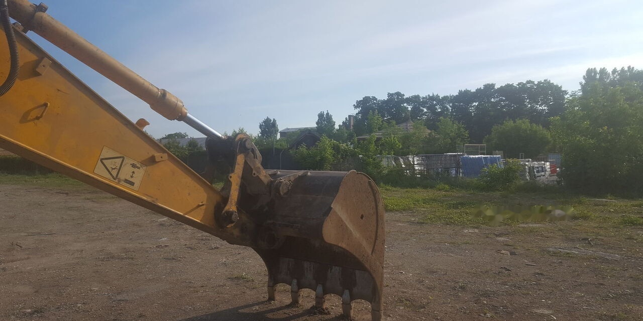 JCB JS 180 - Гусеничный экскаватор: фото 4 JCB JS 180 - Гусеничный экскаватор: фото 4