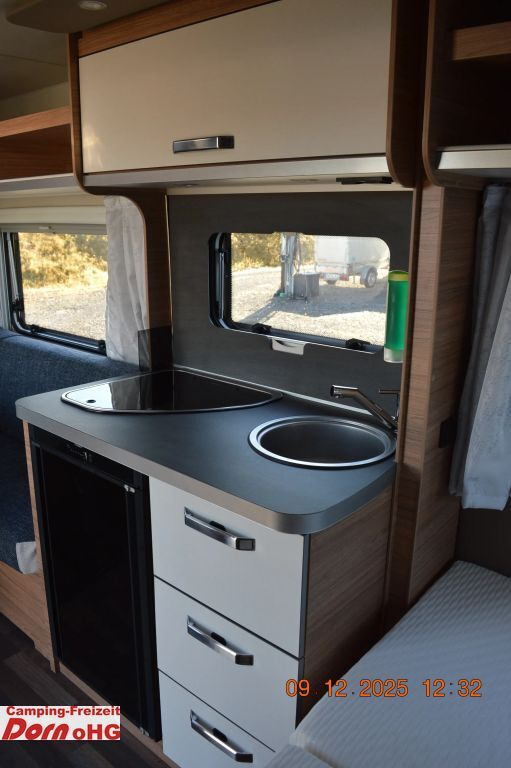 Прицеп дача Weinsberg CaraOne 450 FU Dachklima/Markise: фото 11 Прицеп дача Weinsberg CaraOne 450 FU Dachklima/Markise: фото 11