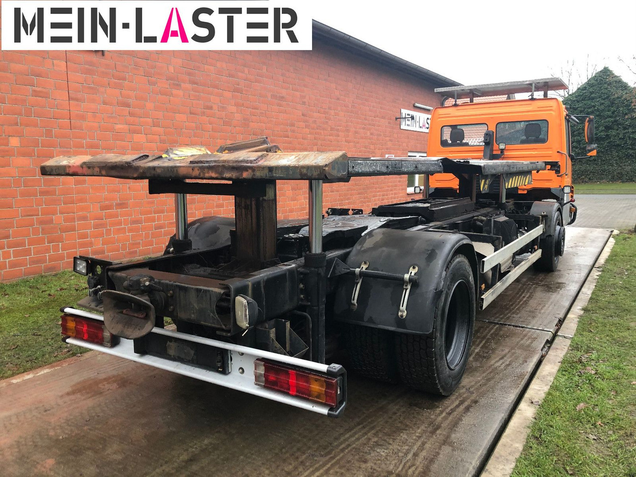 Mercedes-Benz Kamag Wiesel Umsetzter Sattelplatte - Грузовик-контейнеровоз/ Сменный кузов: фото 3 Mercedes-Benz Kamag Wiesel Umsetzter Sattelplatte - Грузовик-контейнеровоз/ Сменный кузов: фото 3