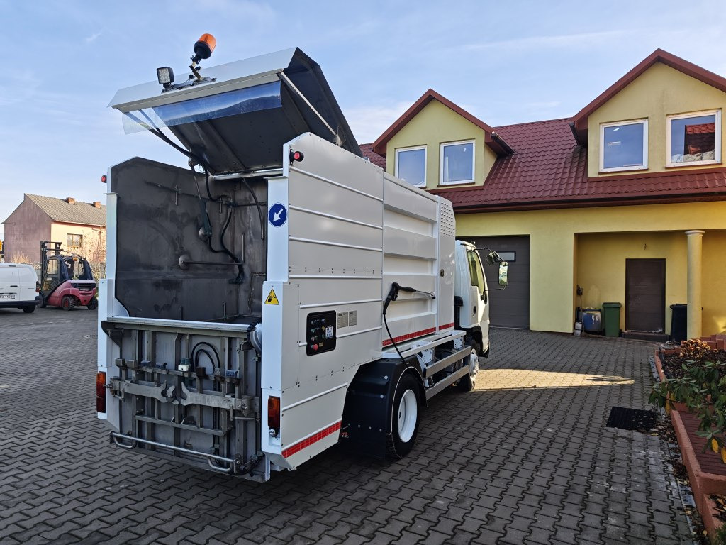 Isuzu MYJKA N-Series Container washer laveuse lavacassonetti - Мусоровоз: фото 5 Isuzu MYJKA N-Series Container washer laveuse lavacassonetti - Мусоровоз: фото 5