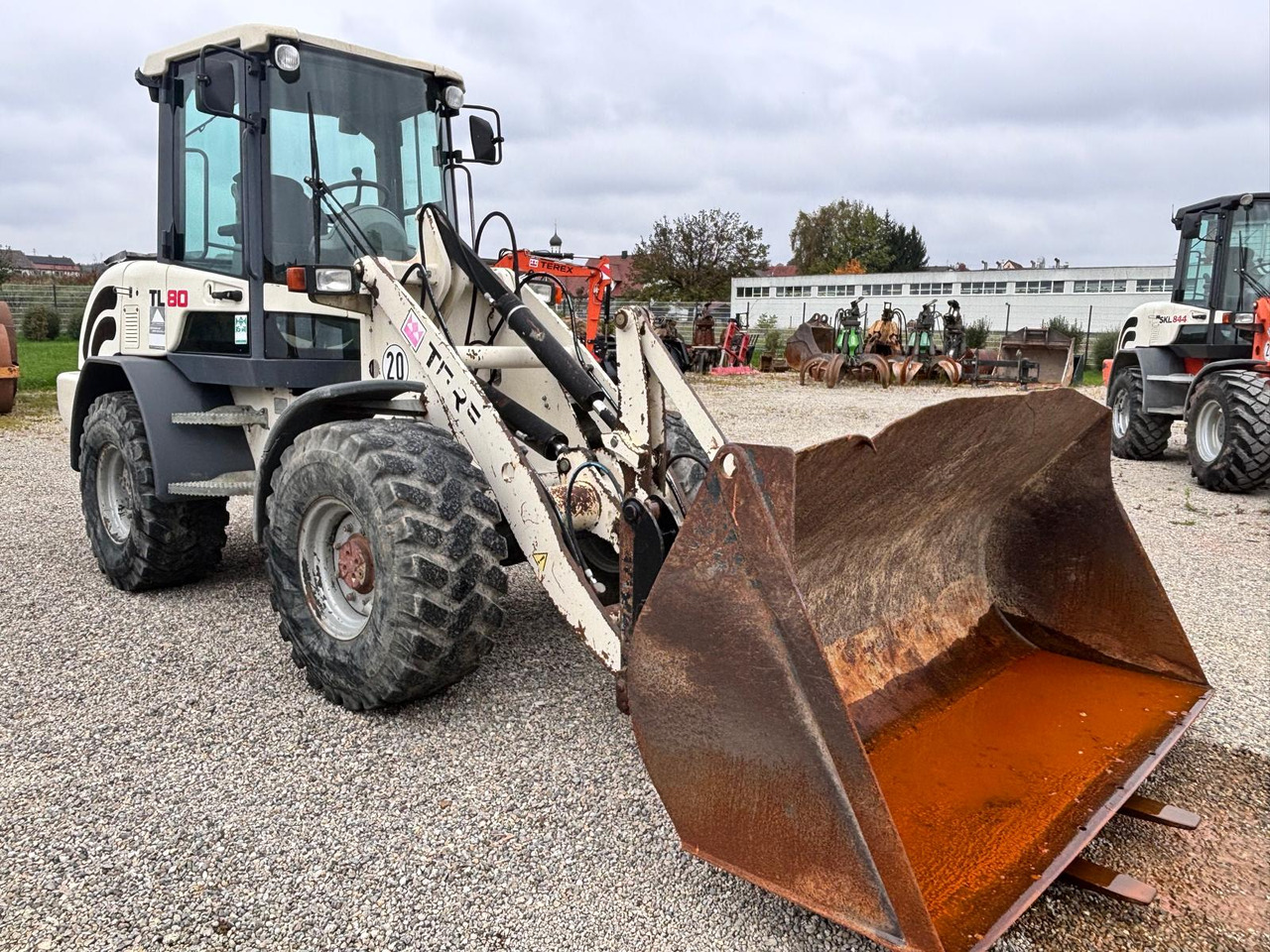 TEREX TL 80 - Колёсный погрузчик: фото 2 TEREX TL 80 - Колёсный погрузчик: фото 2