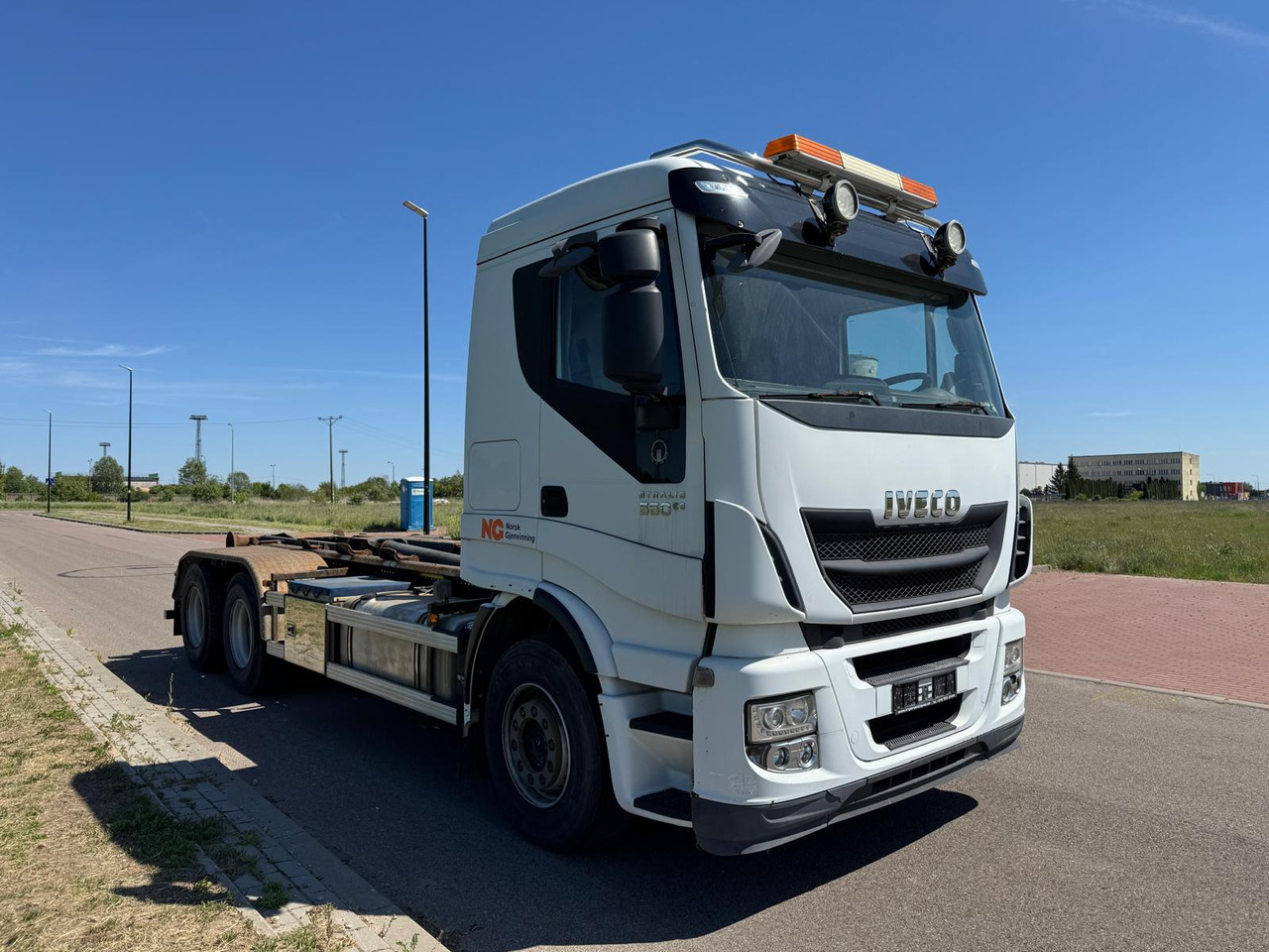 IVECO STRALIS 560 - Крюковой мультилифт, Автоманипулятор: фото 1 IVECO STRALIS 560 - Крюковой мультилифт, Автоманипулятор: фото 1