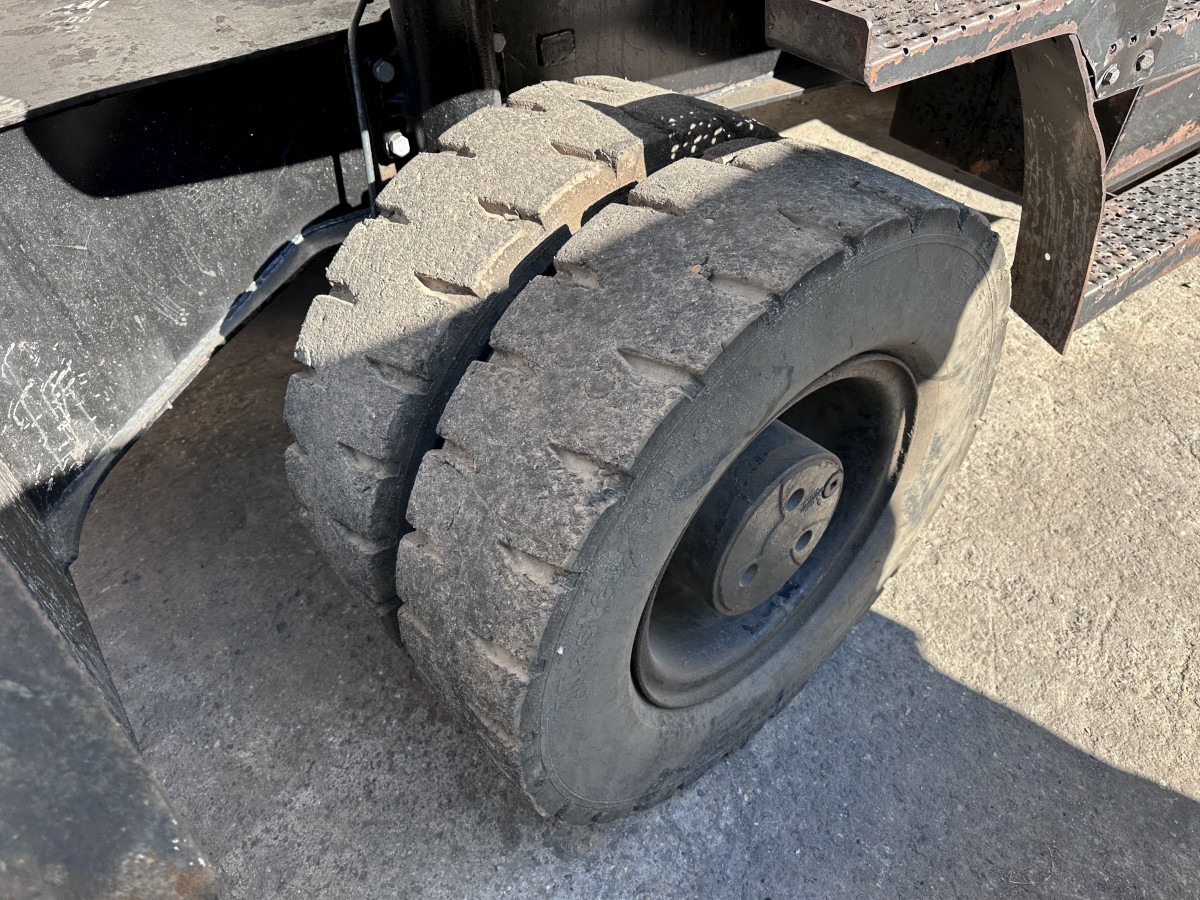 CATERPILLAR M 318 MH mit Greifer Kein 3022 3026 320 322 - Перегружатель: фото 5 CATERPILLAR M 318 MH mit Greifer Kein 3022 3026 320 322 - Перегружатель: фото 5