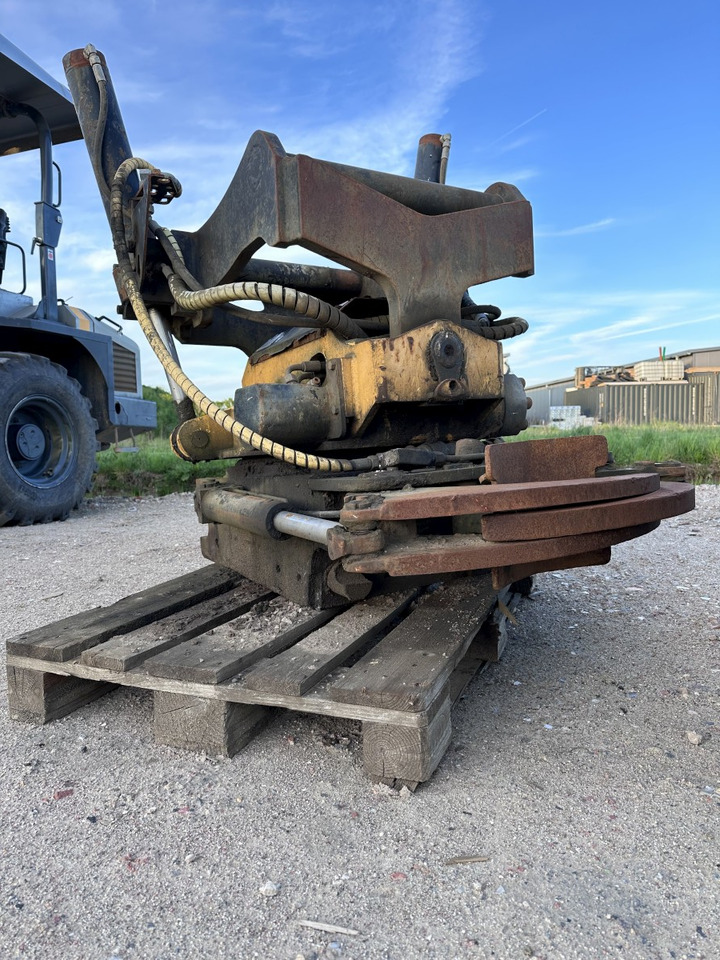 Тилтротатор ENGCON EC 30 - S80 GR30 -S80 - SVAB Engcon Rototilt - Tiltrotator: фото 7 Тилтротатор ENGCON EC 30 - S80 GR30 -S80 - SVAB Engcon Rototilt - Tiltrotator: фото 7