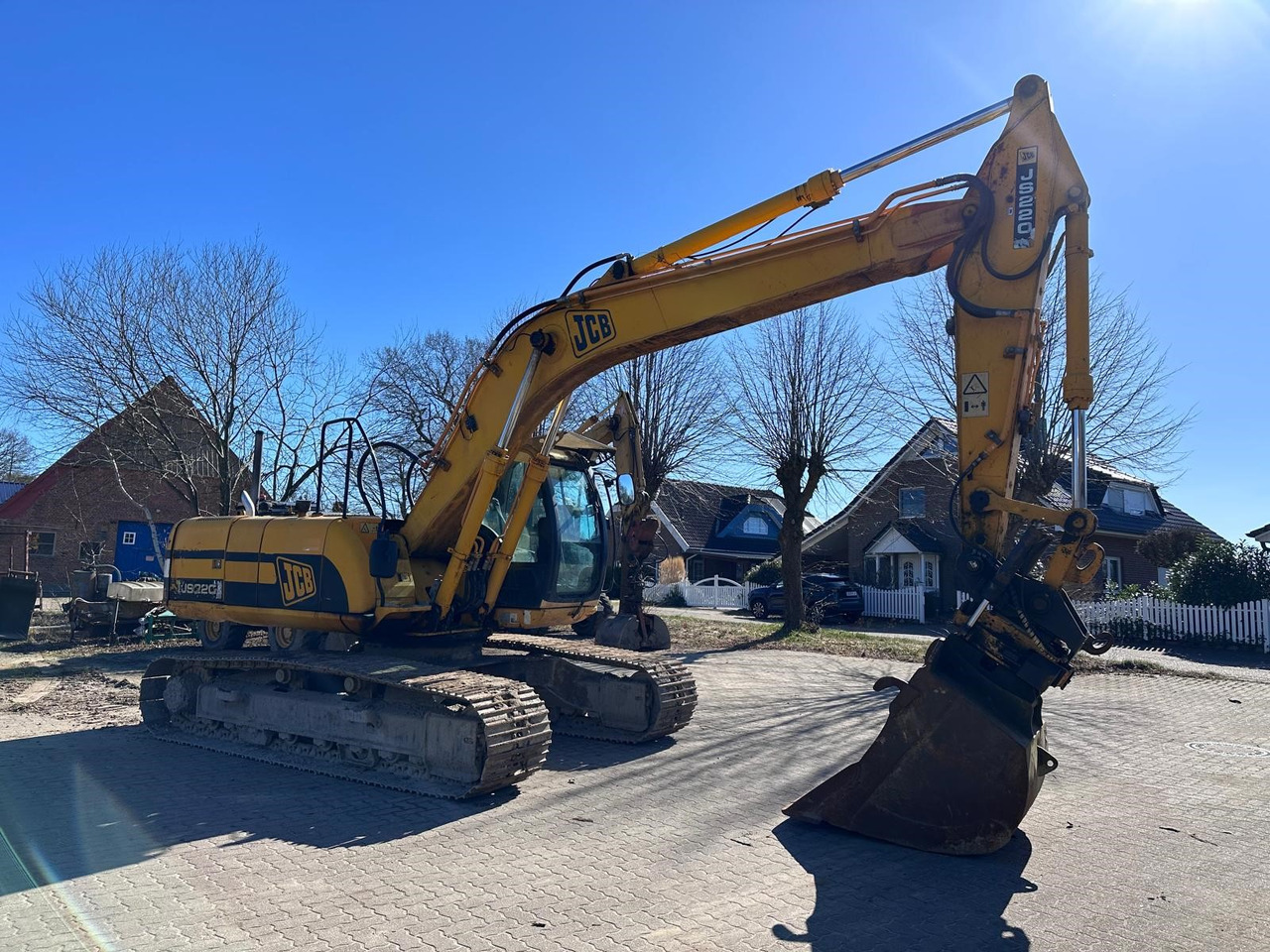 JCB JS 220 LC ISUZU Turbo 175 Hp Rototilt Klima - Гусеничный экскаватор: фото 1 JCB JS 220 LC ISUZU Turbo 175 Hp Rototilt Klima - Гусеничный экскаватор: фото 1