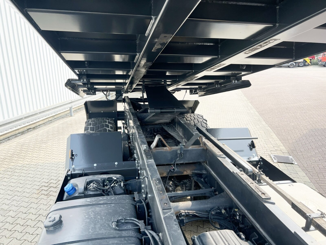 ASTRA HD9 86.56 8x6, 24m³ Mulde, Intarder ASTRA HD9 86.56 8x6, 24m³ Mulde, Intarder - Внедорожный самосвал: фото 4 ASTRA HD9 86.56 8x6, 24m³ Mulde, Intarder ASTRA HD9 86.56 8x6, 24m³ Mulde, Intarder - Внедорожный самосвал: фото 4