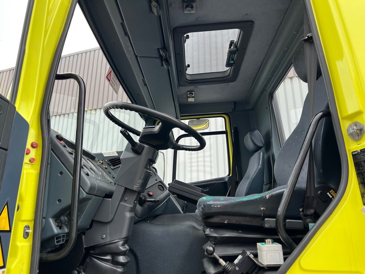 DAF 65.210 4x4 65.210 4x4 - Крюковой мультилифт: фото 3 DAF 65.210 4x4 65.210 4x4 - Крюковой мультилифт: фото 3