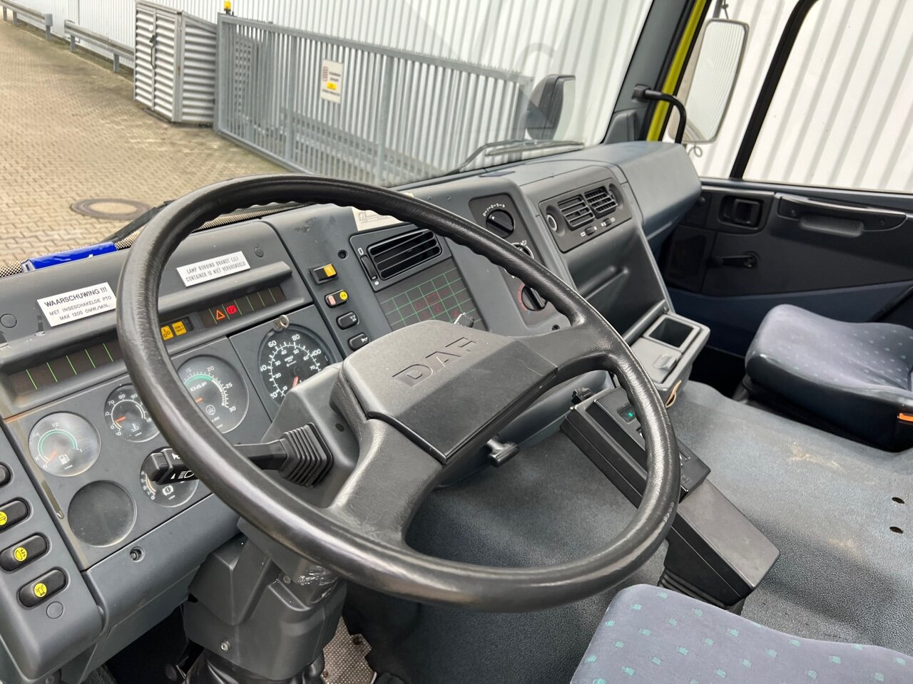 DAF 65.210 4x4 65.210 4x4 - Крюковой мультилифт: фото 4 DAF 65.210 4x4 65.210 4x4 - Крюковой мультилифт: фото 4