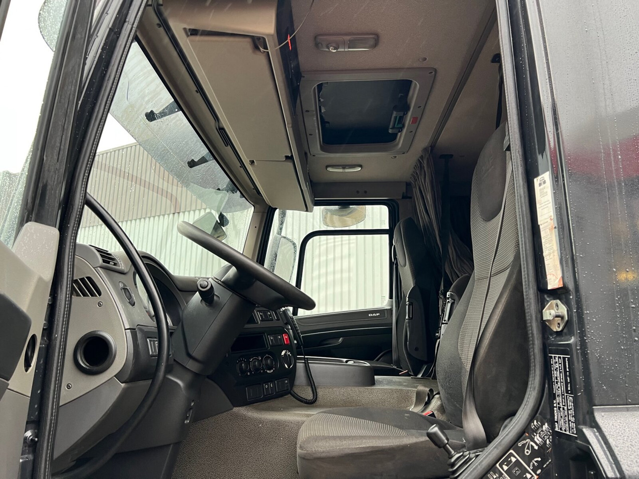 DAF CF 290 4x2 CF 290 4x2, Tele-Absetzer - Портальный бункеровоз: фото 3 DAF CF 290 4x2 CF 290 4x2, Tele-Absetzer - Портальный бункеровоз: фото 3