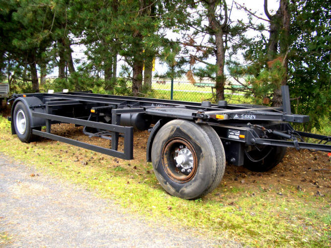 EAF 18-7,4/132E - Прицеп-контейнеровоз/ Сменный кузов: фото 1 EAF 18-7,4/132E - Прицеп-контейнеровоз/ Сменный кузов: фото 1