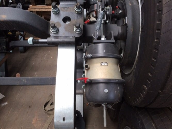 EuroCargo ML160E32 4x2 EuroCargo ML160E32 4x2 mit Teilen für Anhänger und Aufbauten - Автовоз: фото 5 EuroCargo ML160E32 4x2 EuroCargo ML160E32 4x2 mit Teilen für Anhänger und Aufbauten - Автовоз: фото 5