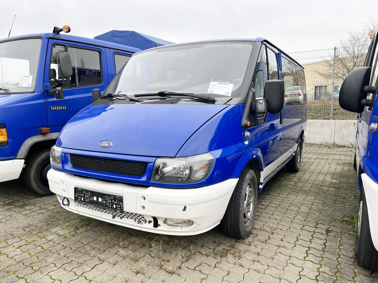 Ford Ford Transit 2,0 TDE 4x2 Ford Transit 2,0 TDE 4x2, EX-THW, 6 Sitze - Грузопассажирский фургон: фото 1 Ford Ford Transit 2,0 TDE 4x2 Ford Transit 2,0 TDE 4x2, EX-THW, 6 Sitze - Грузопассажирский фургон: фото 1