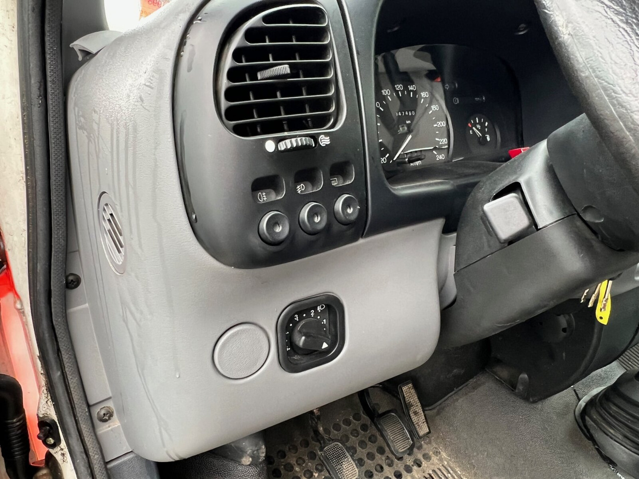 Ford Transit 2.0 4x2 Transit 2.0 4x2, Benziner! - Грузопассажирский фургон: фото 3 Ford Transit 2.0 4x2 Transit 2.0 4x2, Benziner! - Грузопассажирский фургон: фото 3