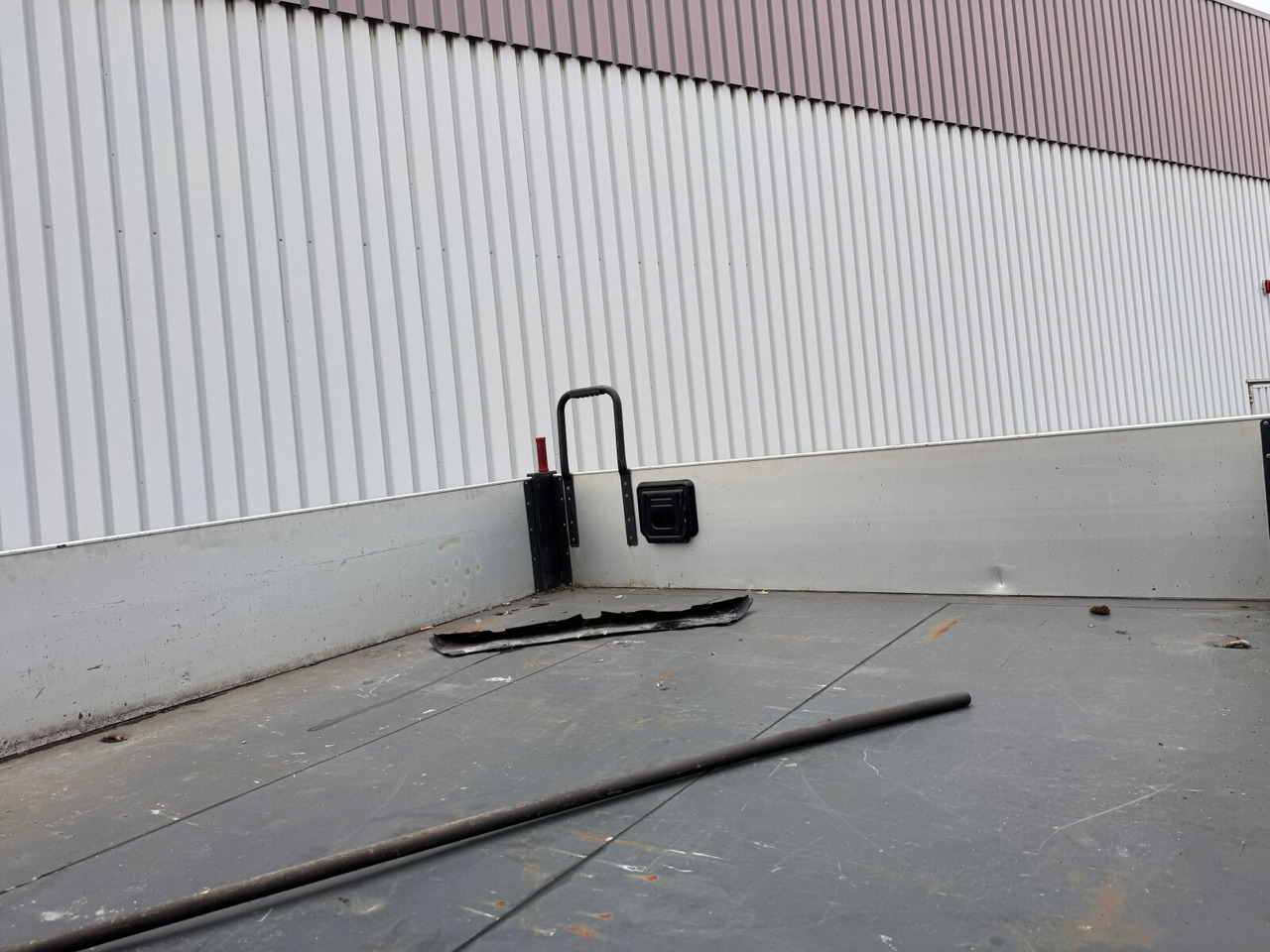 Unimog U 400 405/12 4x4 U 400 405/12 4x4, Kipper, Kommunalhydraulik, VarioPilot, Zapfwelle - Фургон: фото 4 Unimog U 400 405/12 4x4 U 400 405/12 4x4, Kipper, Kommunalhydraulik, VarioPilot, Zapfwelle - Фургон: фото 4