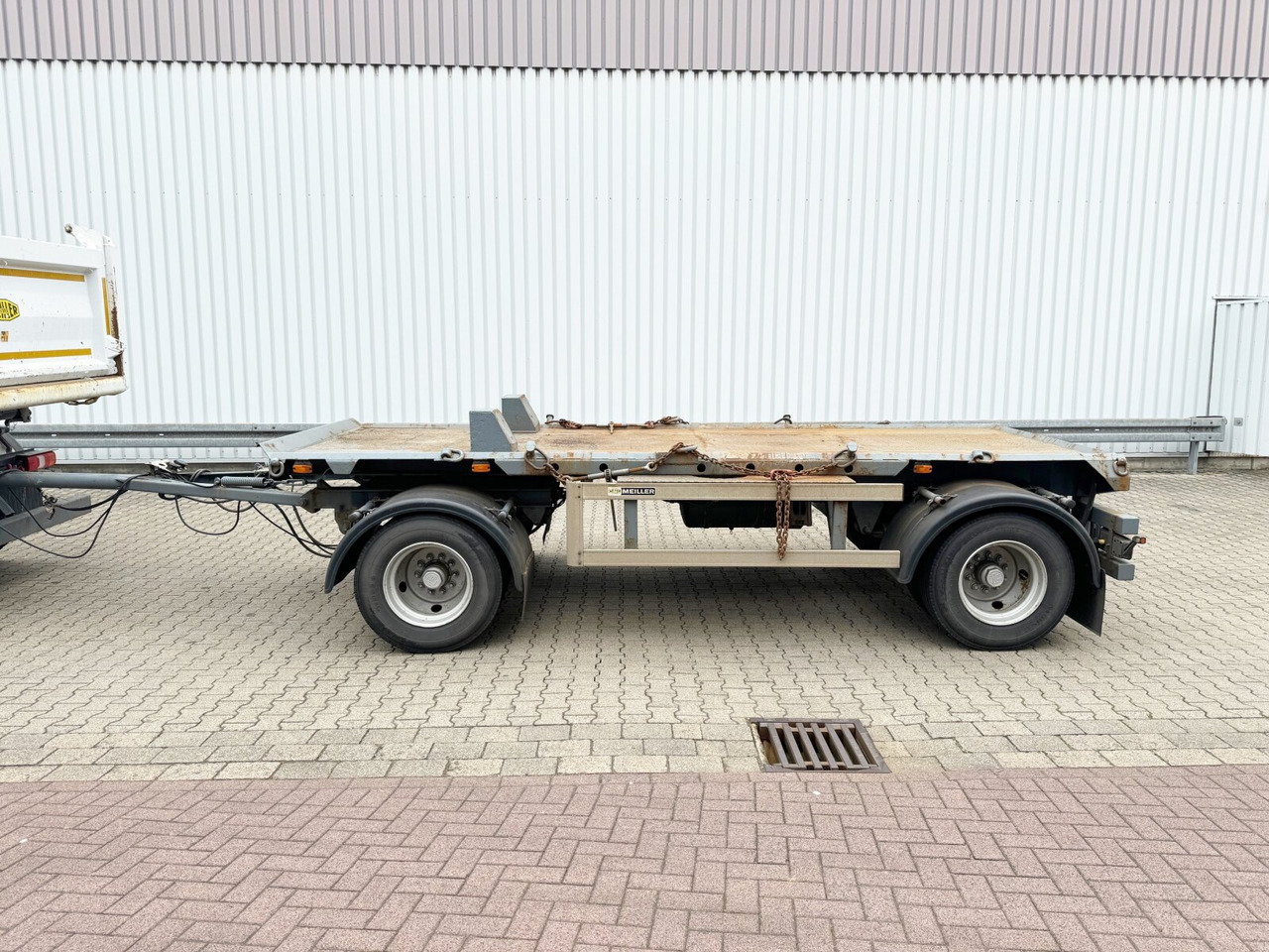 HKM A 18 ZB 3,4 A 18 ZB 3,4 Absetzanhänger - Прицеп-контейнеровоз/ Сменный кузов: фото 3 HKM A 18 ZB 3,4 A 18 ZB 3,4 Absetzanhänger - Прицеп-контейнеровоз/ Сменный кузов: фото 3