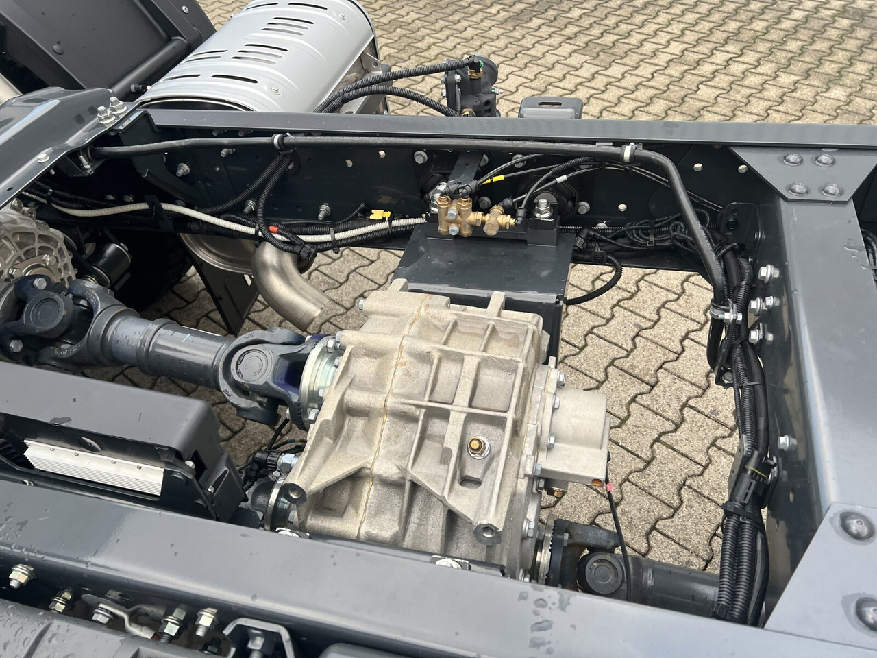 Iveco EuroCargo ML150E24 WS 4x4 EuroCargo ML150E24 WS 4x4, Euro3 - Грузовик-цистерна: фото 2 Iveco EuroCargo ML150E24 WS 4x4 EuroCargo ML150E24 WS 4x4, Euro3 - Грузовик-цистерна: фото 2