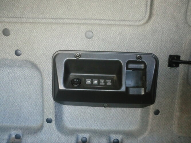 Iveco EuroTech 190E40 4x2 Euro Tech 190E40, Möbelkoffer, 49 cbm - Грузовик с закрытым кузовом: фото 2 Iveco EuroTech 190E40 4x2 Euro Tech 190E40, Möbelkoffer, 49 cbm - Грузовик с закрытым кузовом: фото 2