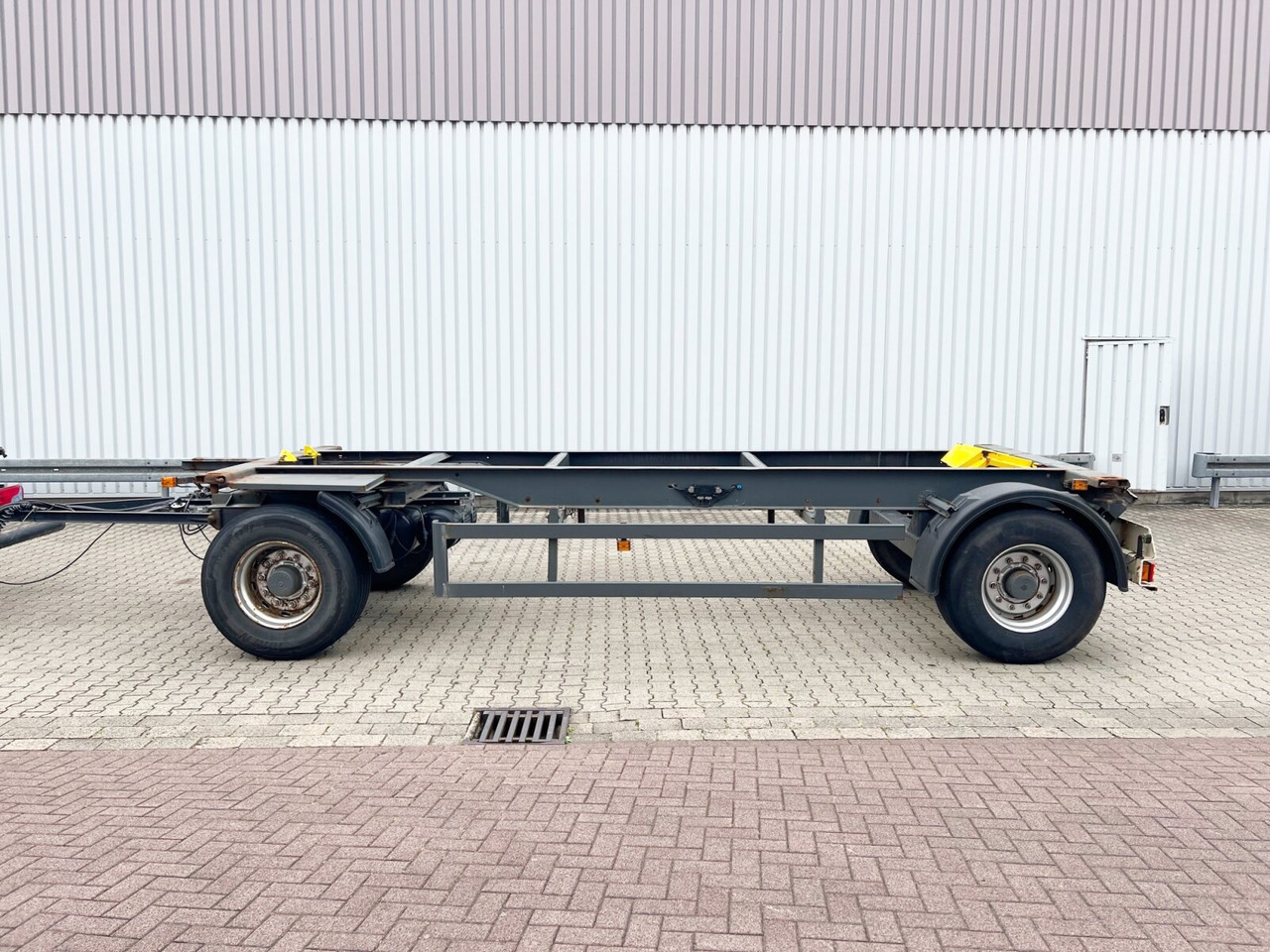 Kögel AWE 18 AWE 18, Ex-Fahrschule - Шасси прицеп: фото 5 Kögel AWE 18 AWE 18, Ex-Fahrschule - Шасси прицеп: фото 5