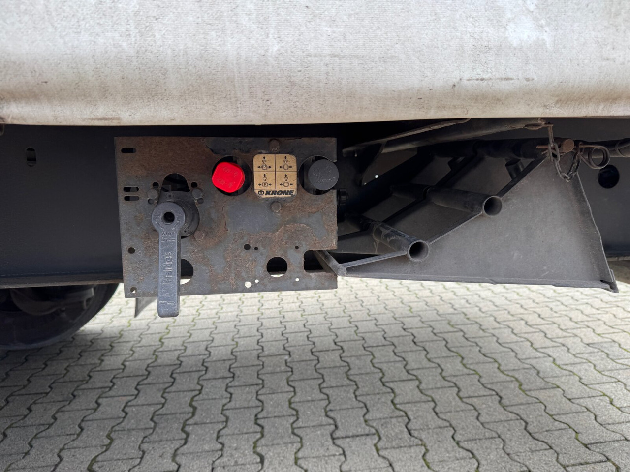 Krone SDP 27 SDP 27 , Edscha-Verdeck, Ex-Fahrschule - Полуприцеп бортовой/ Платформа: фото 3 Krone SDP 27 SDP 27 , Edscha-Verdeck, Ex-Fahrschule - Полуприцеп бортовой/ Платформа: фото 3