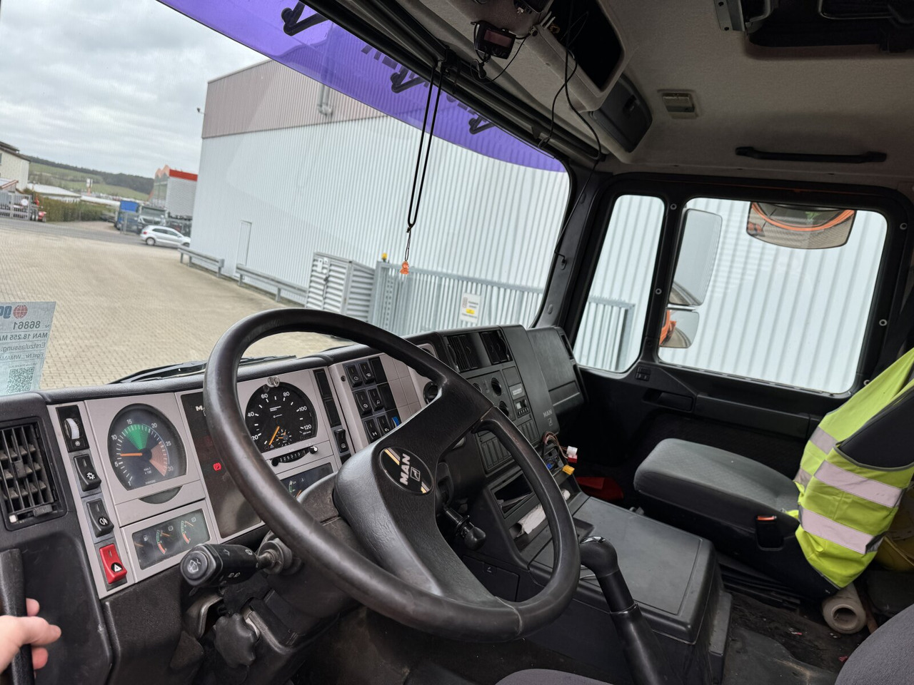 MAN 18.255 MAK 4x4 BB 18.255 MAK 4x4 BB, Kran Atlas AK 85.1 A1 - Грузовик-шасси, Автоманипулятор: фото 4 MAN 18.255 MAK 4x4 BB 18.255 MAK 4x4 BB, Kran Atlas AK 85.1 A1 - Грузовик-шасси, Автоманипулятор: фото 4