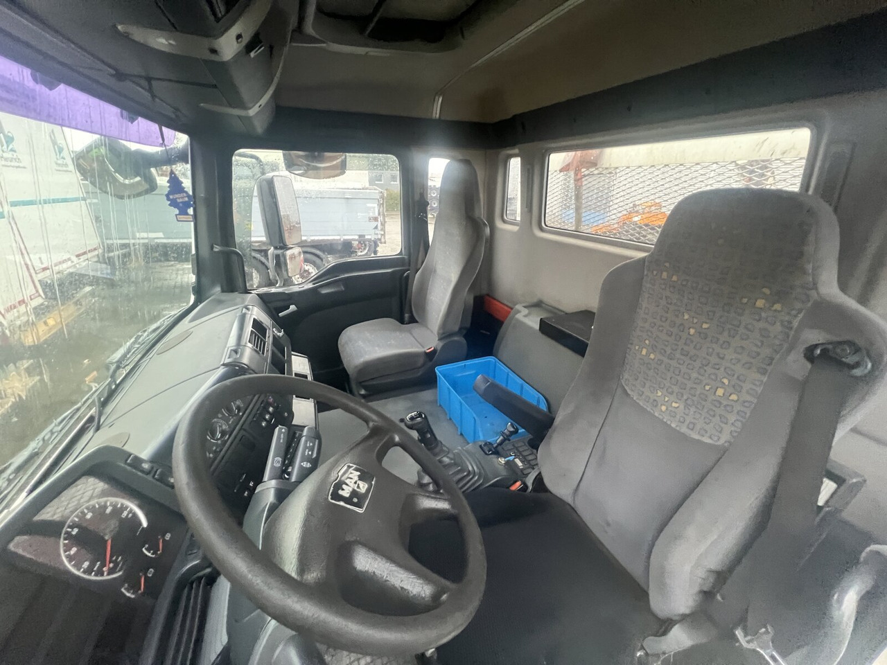 MAN TGA 26.360 6X2/4 BL TGA 26.360 6X2/4 BL, Vorlauf Lenk-Liftachse - Портальный бункеровоз: фото 3 MAN TGA 26.360 6X2/4 BL TGA 26.360 6X2/4 BL, Vorlauf Lenk-Liftachse - Портальный бункеровоз: фото 3