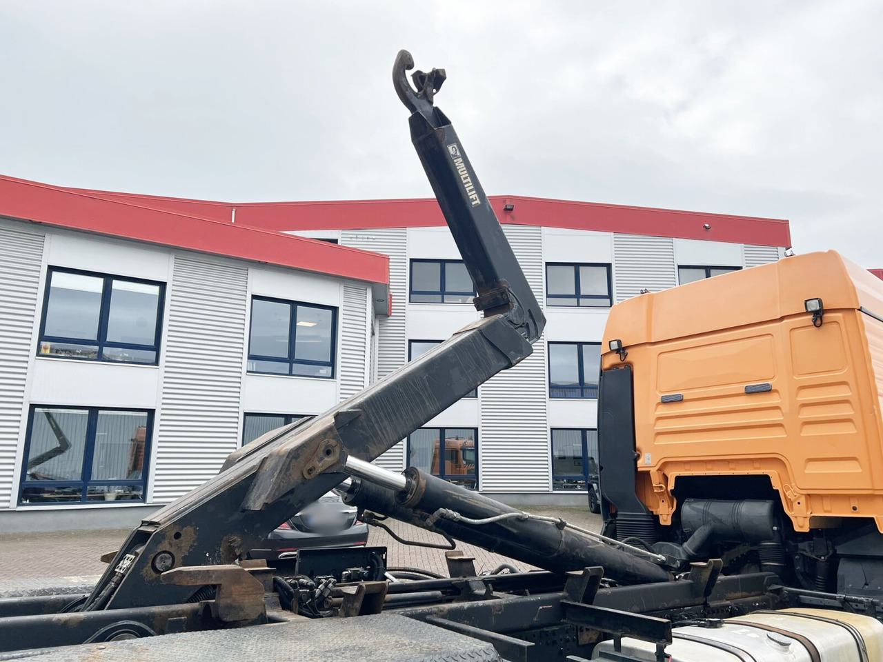 MAN TGA 26.440 6X2-2 BL TGA 26.440 6X2-2 BL, Liftachse - Крюковой мультилифт: фото 3 MAN TGA 26.440 6X2-2 BL TGA 26.440 6X2-2 BL, Liftachse - Крюковой мультилифт: фото 3