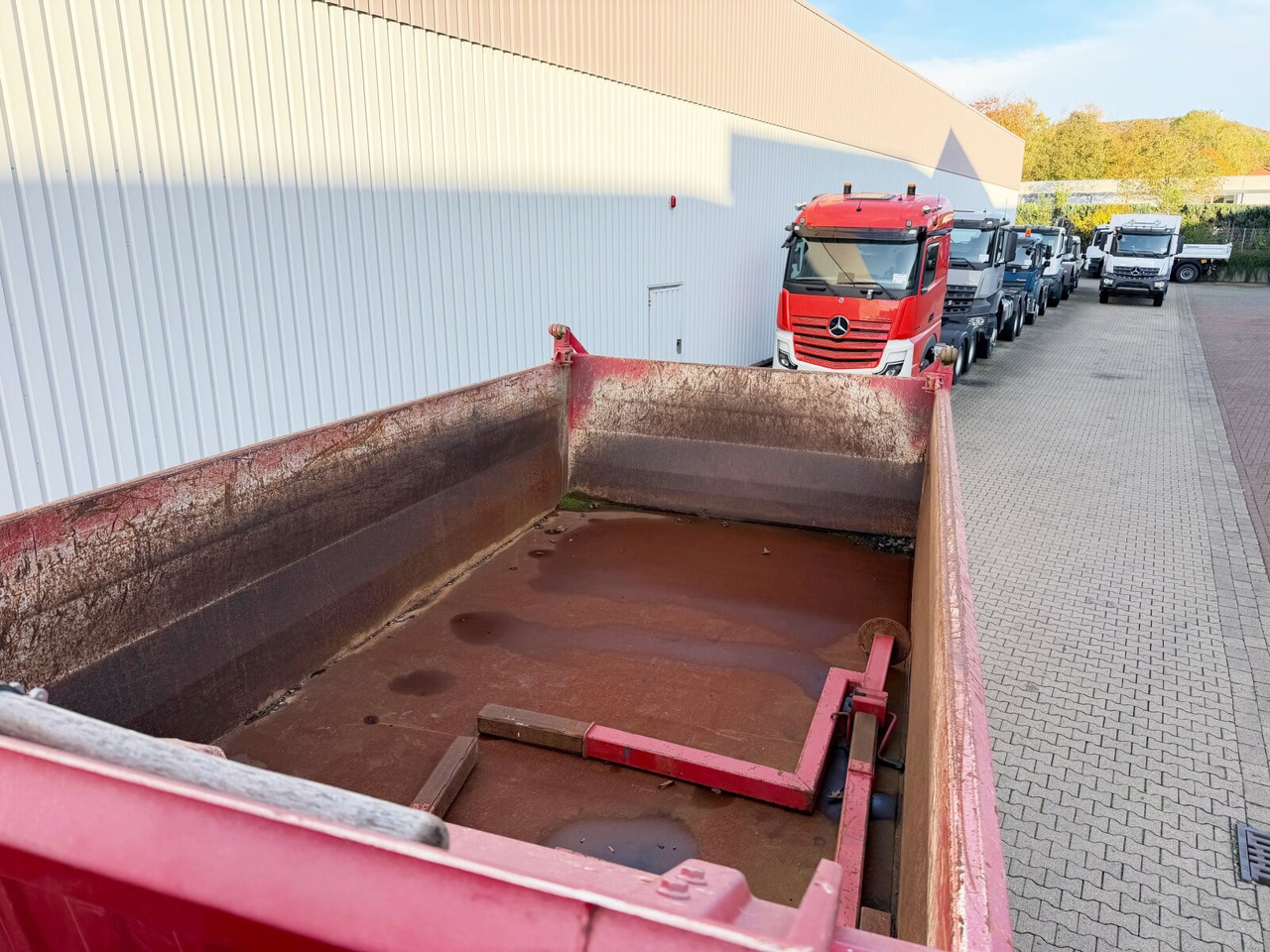 MAN TGA 26.480 6X6H BL TGA 26.480 6X6H BL, HydroDrive, Intarder, Wechselsystem (Sattelplatte) - Самосвал: фото 2 MAN TGA 26.480 6X6H BL TGA 26.480 6X6H BL, HydroDrive, Intarder, Wechselsystem (Sattelplatte) - Самосвал: фото 2