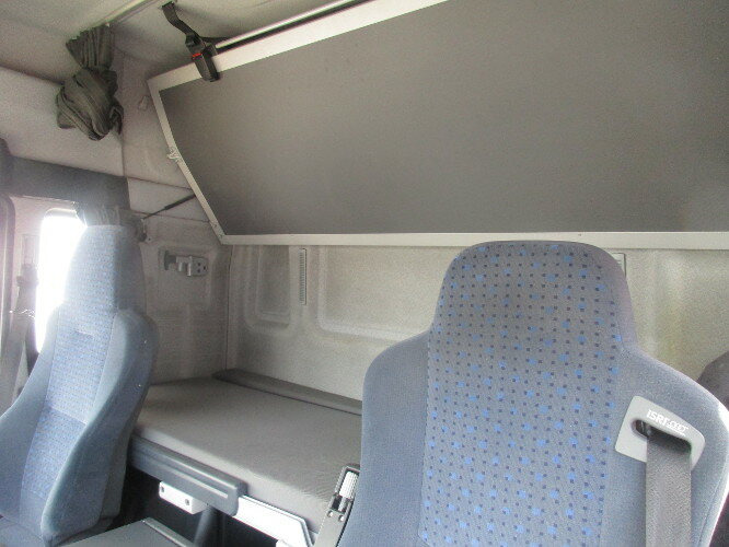 MAN TGL 12.240 BL 4x2 TGL 12.240BL 4x2, mit Kran Hiab 088 mit Funk - Автоманипулятор, Тентованный грузовик: фото 5 MAN TGL 12.240 BL 4x2 TGL 12.240BL 4x2, mit Kran Hiab 088 mit Funk - Автоманипулятор, Тентованный грузовик: фото 5