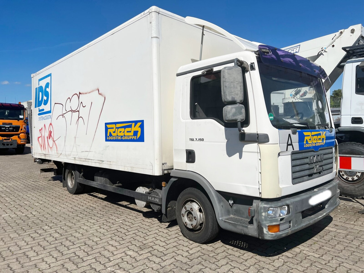 MAN TGL 7.150 4x2 BL TGL 7.150 4X2 BL mit MBB LBW - Грузовик с закрытым кузовом: фото 1 MAN TGL 7.150 4x2 BL TGL 7.150 4X2 BL mit MBB LBW - Грузовик с закрытым кузовом: фото 1