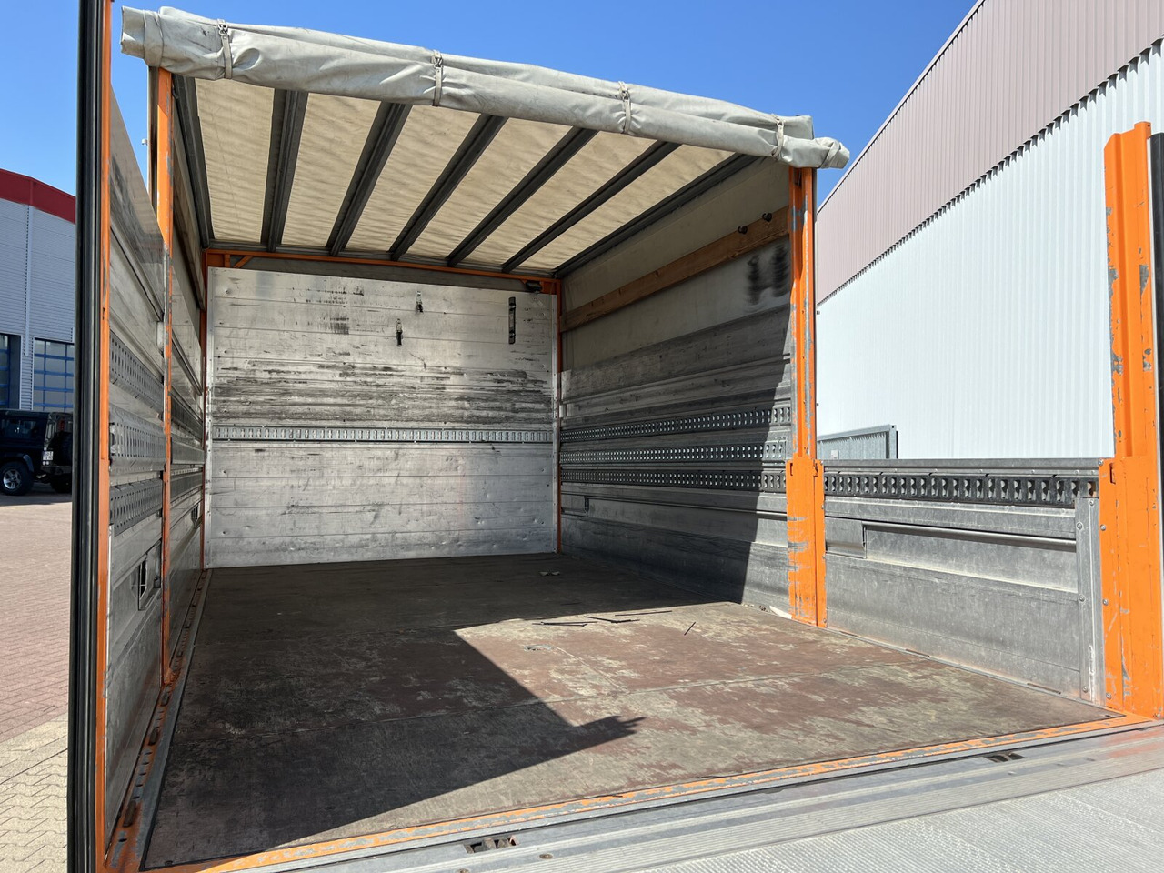 MAN TGL 7.180 4X2 BL TGL 7.180 4X2 BL mit LBW BÄR - Грузовик бортовой/ Платформа: фото 3 MAN TGL 7.180 4X2 BL TGL 7.180 4X2 BL mit LBW BÄR - Грузовик бортовой/ Платформа: фото 3