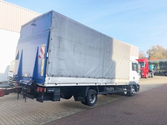 MAN TGL 8.210 BL 4x2 TGL 8.210 BL 4x2 mit LBW, Motorschaden! - Тентованный грузовик: фото 4 MAN TGL 8.210 BL 4x2 TGL 8.210 BL 4x2 mit LBW, Motorschaden! - Тентованный грузовик: фото 4