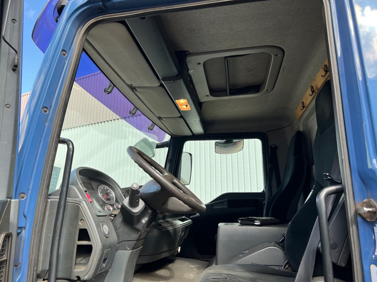 MAN TGM 15.250/340 4X2 BL TGM 15.250/340 4X2 BL mit Kran Palfinger PK 11001 - Автоманипулятор, Грузовик бортовой/ Платформа: фото 4 MAN TGM 15.250/340 4X2 BL TGM 15.250/340 4X2 BL mit Kran Palfinger PK 11001 - Автоманипулятор, Грузовик бортовой/ Платформа: фото 4