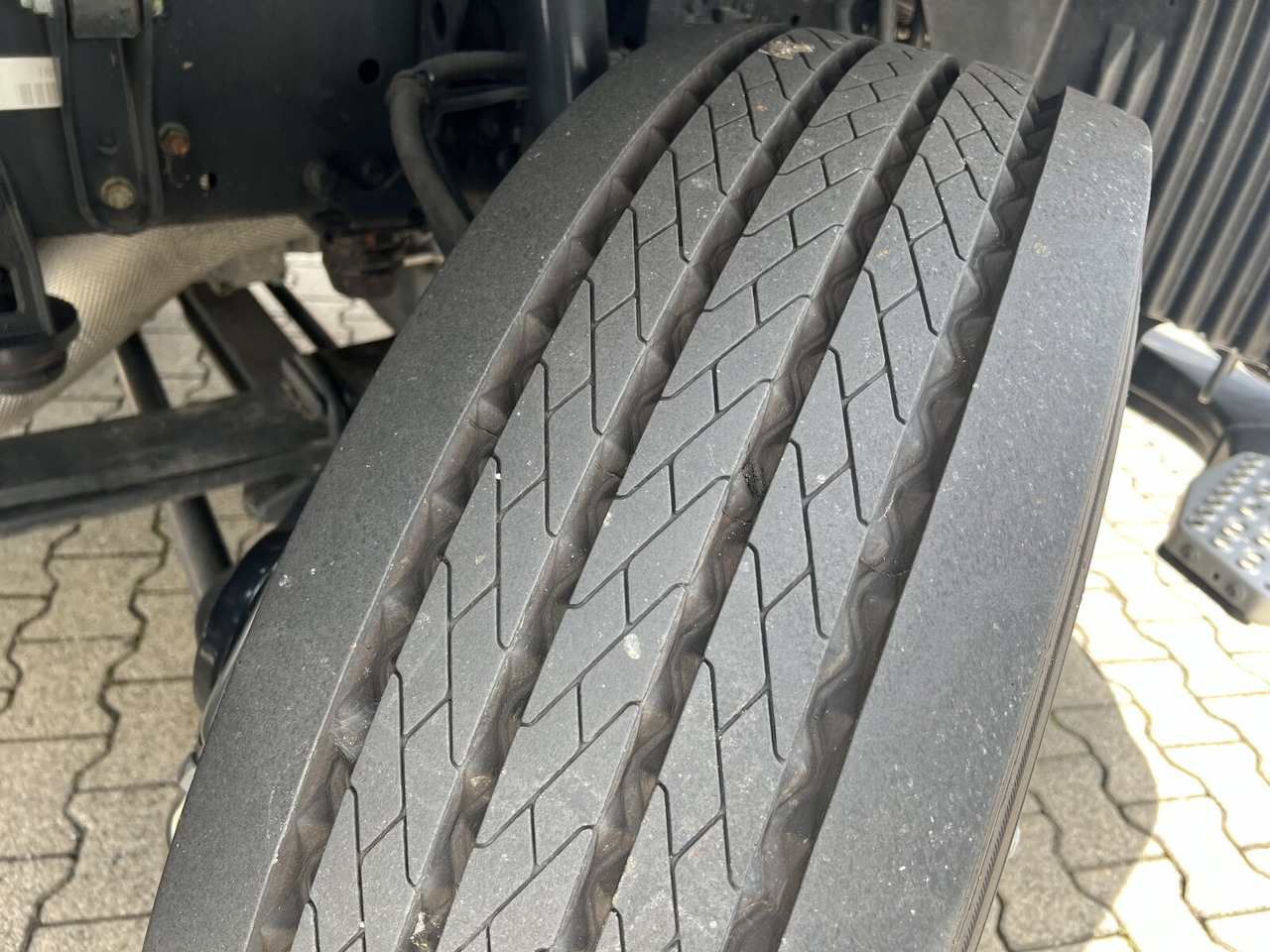 MAN TGS 26.320 6X2-4 BL TGS 26.320 6X2-4 BL, Lenk-/Liftachse, Rechtslenker, Export Only! - Грузовик-шасси: фото 4 MAN TGS 26.320 6X2-4 BL TGS 26.320 6X2-4 BL, Lenk-/Liftachse, Rechtslenker, Export Only! - Грузовик-шасси: фото 4