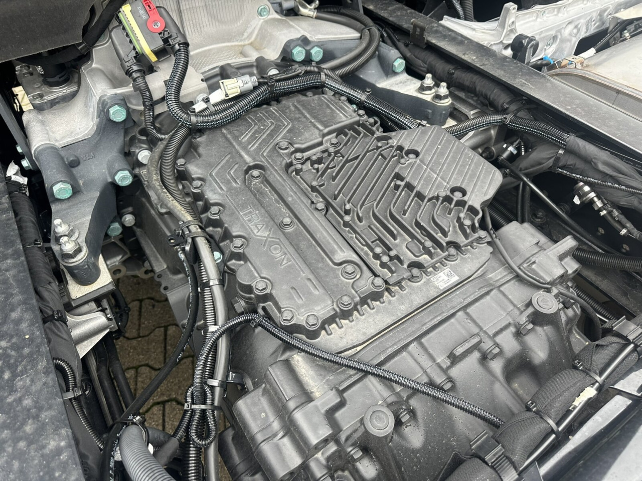 MAN TGS 26.440 6x2-4 LL CH TGS 26.440 6x2-4 LL CH, Lenk-/Liftachse, Navi, LED - Грузовик-шасси: фото 2 MAN TGS 26.440 6x2-4 LL CH TGS 26.440 6x2-4 LL CH, Lenk-/Liftachse, Navi, LED - Грузовик-шасси: фото 2