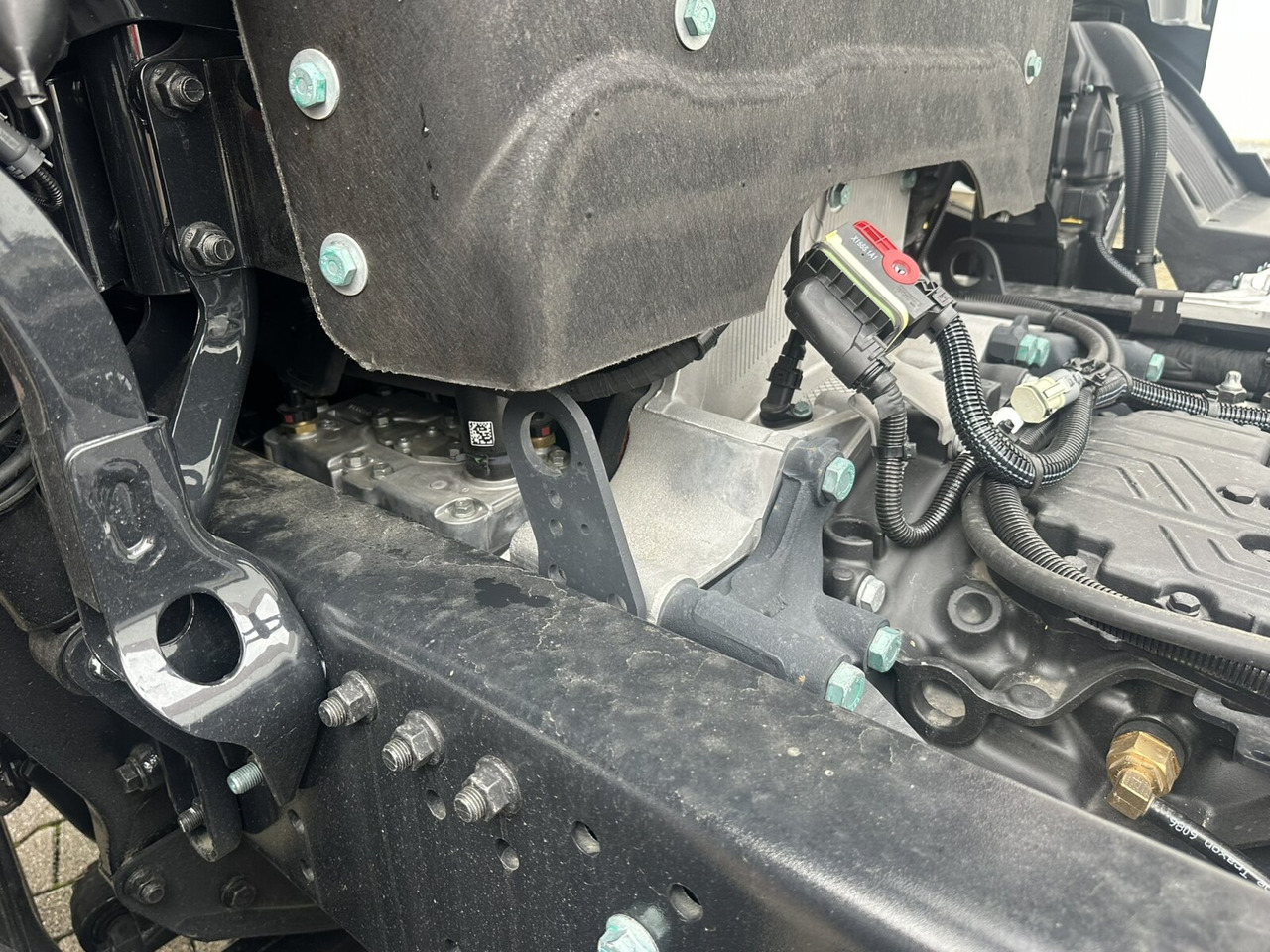 MAN TGS 26.440 6x2-4 LL CH TGS 26.440 6x2-4 LL CH, Lenk-/Liftachse, Navi, LED - Грузовик-шасси: фото 2 MAN TGS 26.440 6x2-4 LL CH TGS 26.440 6x2-4 LL CH, Lenk-/Liftachse, Navi, LED - Грузовик-шасси: фото 2