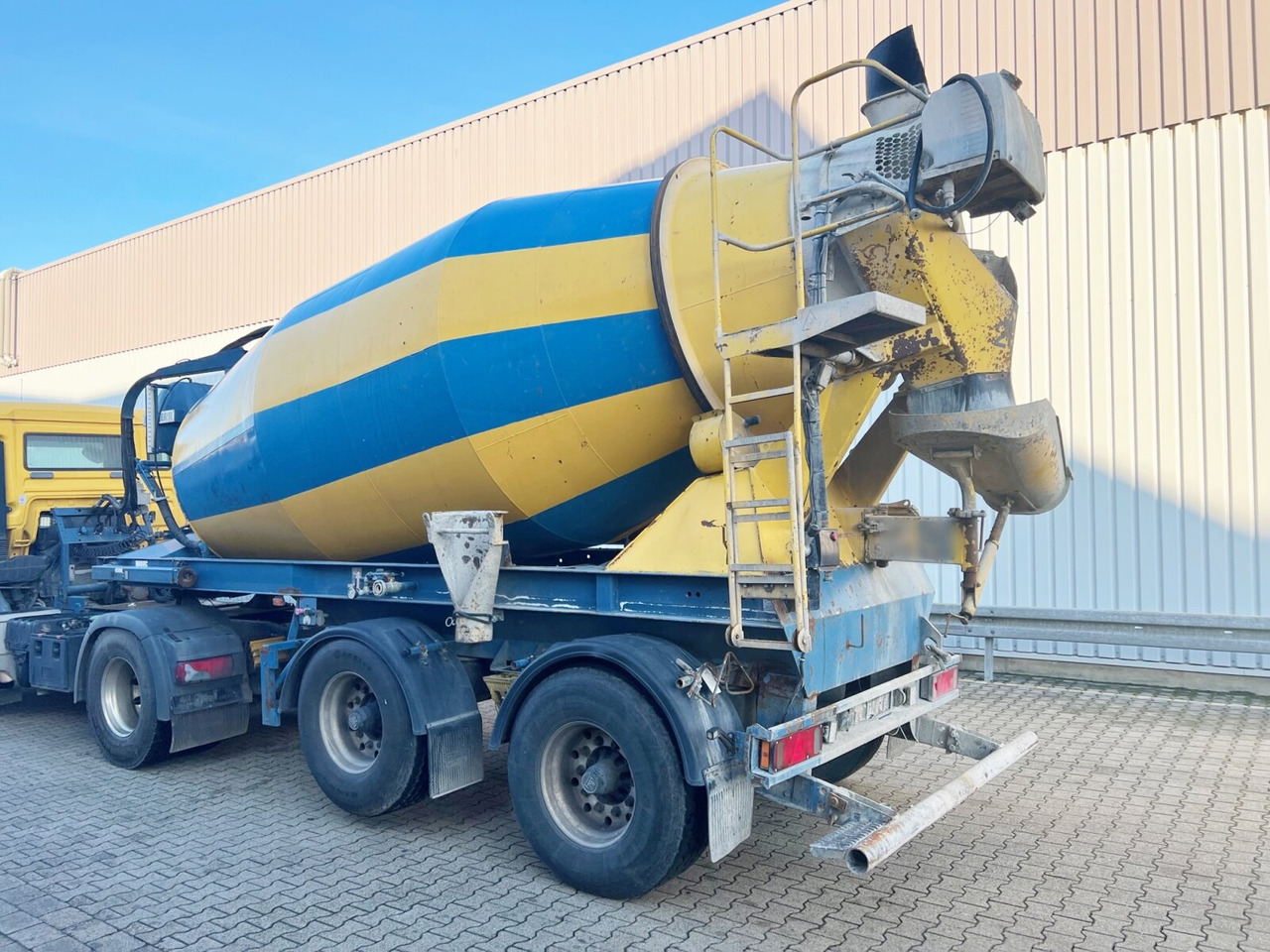 MÜLLER MITTELTAL SF 32 BM/BS mit LIEBHERR Betonmischer ca. 10m³ MÜLLER MITTELTAL SF 32 BM/BS mit LIEBHERR Betonmischer ca. 10m³, Liftachse - Полуприцеп бетоносмеситель: фото 5 MÜLLER MITTELTAL SF 32 BM/BS mit LIEBHERR Betonmischer ca. 10m³ MÜLLER MITTELTAL SF 32 BM/BS mit LIEBHERR Betonmischer ca. 10m³, Liftachse - Полуприцеп бетоносмеситель: фото 5