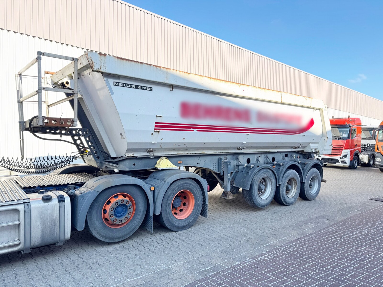 Meiller MHPS 12/27 MHPS 12/27, Stahlmulde ca. 26m³, Liftachse - Самосвальный полуприцеп: фото 4 Meiller MHPS 12/27 MHPS 12/27, Stahlmulde ca. 26m³, Liftachse - Самосвальный полуприцеп: фото 4