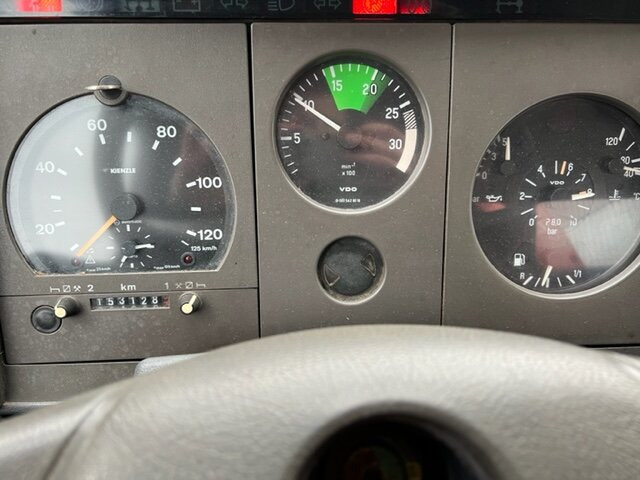 Mercedes-Benz 811 K 4x2 811 K 4x2 - Самосвал: фото 3 Mercedes-Benz 811 K 4x2 811 K 4x2 - Самосвал: фото 3