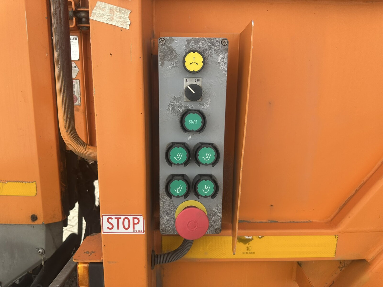 Mercedes-Benz Actros 2532 L 6x2 Actros 2532/41 L 6x2, EEV, Lenkachse, Haller X2C M21, Zöller-Schüttung - Мусоровоз: фото 4 Mercedes-Benz Actros 2532 L 6x2 Actros 2532/41 L 6x2, EEV, Lenkachse, Haller X2C M21, Zöller-Schüttung - Мусоровоз: фото 4