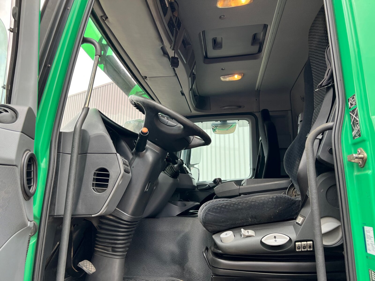 Mercedes-Benz Actros 2544 L 6x2 Actros 2544 L 6x2, Retarder, Lenkachse, Heckkran HMF 3000-K5 + Jip, Funk - Автоманипулятор, Грузовик бортовой/ Платформа: фото 5 Mercedes-Benz Actros 2544 L 6x2 Actros 2544 L 6x2, Retarder, Lenkachse, Heckkran HMF 3000-K5 + Jip, Funk - Автоманипулятор, Грузовик бортовой/ Платформа: фото 5