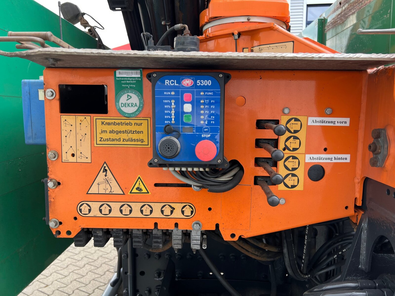 Mercedes-Benz Actros 2544 L 6x2 Actros 2544 L 6x2, Retarder, Lenkachse, Heckkran HMF 3000-K5 + Jip, Funk - Автоманипулятор, Грузовик бортовой/ Платформа: фото 4 Mercedes-Benz Actros 2544 L 6x2 Actros 2544 L 6x2, Retarder, Lenkachse, Heckkran HMF 3000-K5 + Jip, Funk - Автоманипулятор, Грузовик бортовой/ Платформа: фото 4