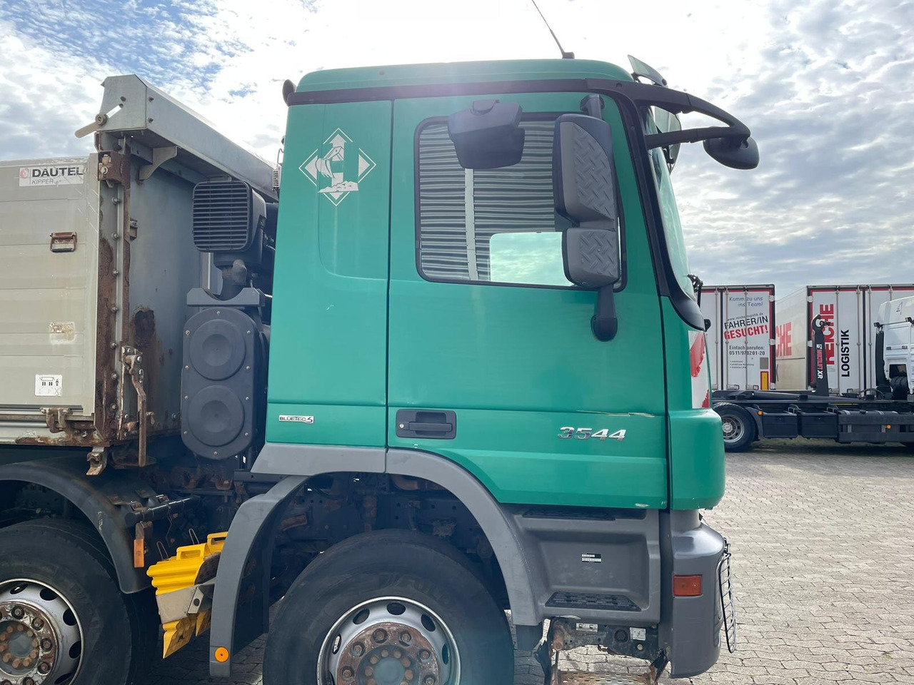 Mercedes-Benz Actros MP III 3544/8x4/4 Actros MP III 3544/8x4/4, 3 Pedale - Самосвал: фото 2 Mercedes-Benz Actros MP III 3544/8x4/4 Actros MP III 3544/8x4/4, 3 Pedale - Самосвал: фото 2