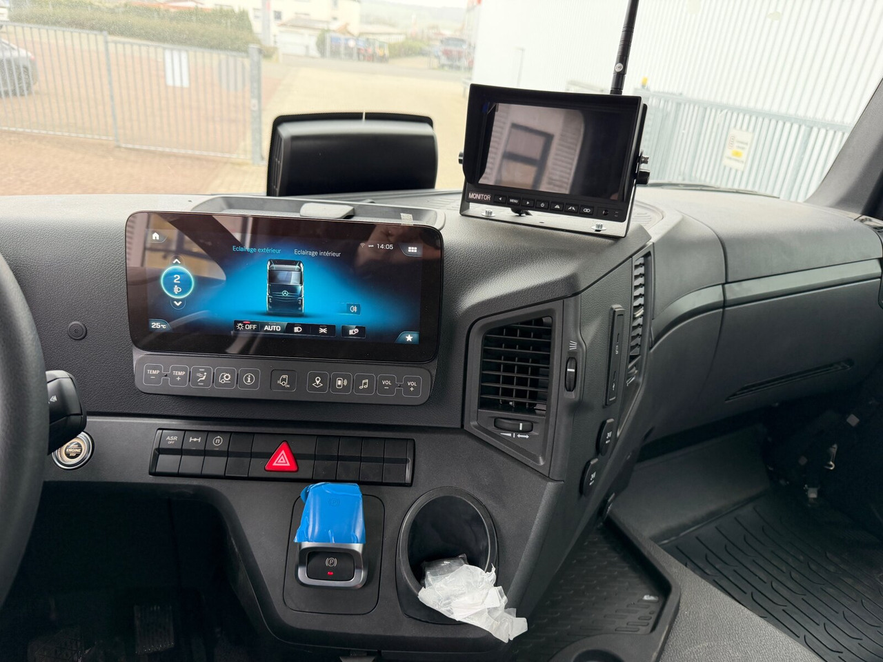 Mercedes-Benz Arocs 1840 K 4x2 Arocs 1840 K 4x2, MultimediaCockpit, 2x Nebenantrieb, NMV & Motorabtrieb - Крюковой мультилифт: фото 5 Mercedes-Benz Arocs 1840 K 4x2 Arocs 1840 K 4x2, MultimediaCockpit, 2x Nebenantrieb, NMV & Motorabtrieb - Крюковой мультилифт: фото 5