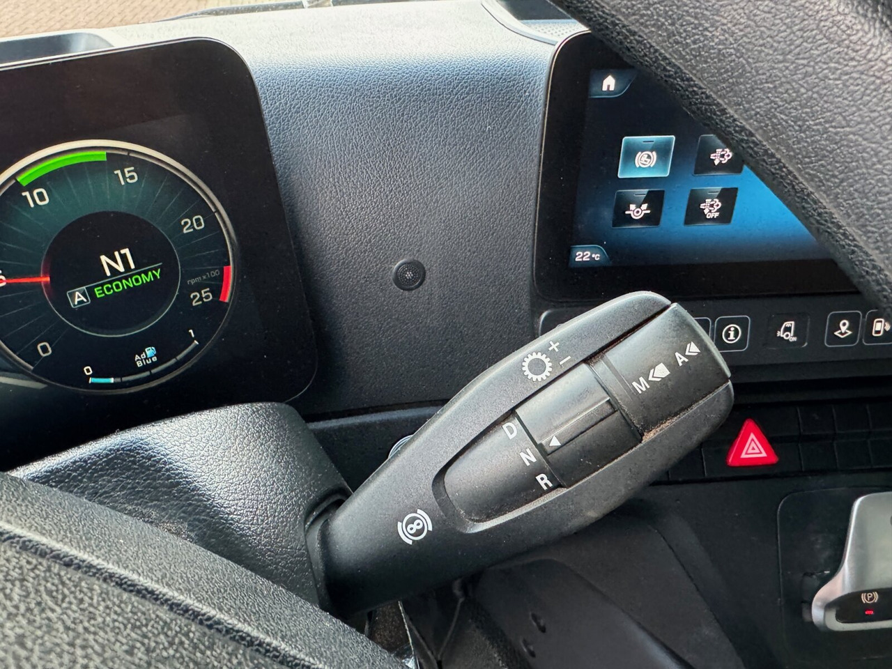 Mercedes-Benz Arocs 1840 L 4x2 Arocs 1840 L 4x2/48, MultimediaCockpit, Navi - Крюковой мультилифт: фото 5 Mercedes-Benz Arocs 1840 L 4x2 Arocs 1840 L 4x2/48, MultimediaCockpit, Navi - Крюковой мультилифт: фото 5