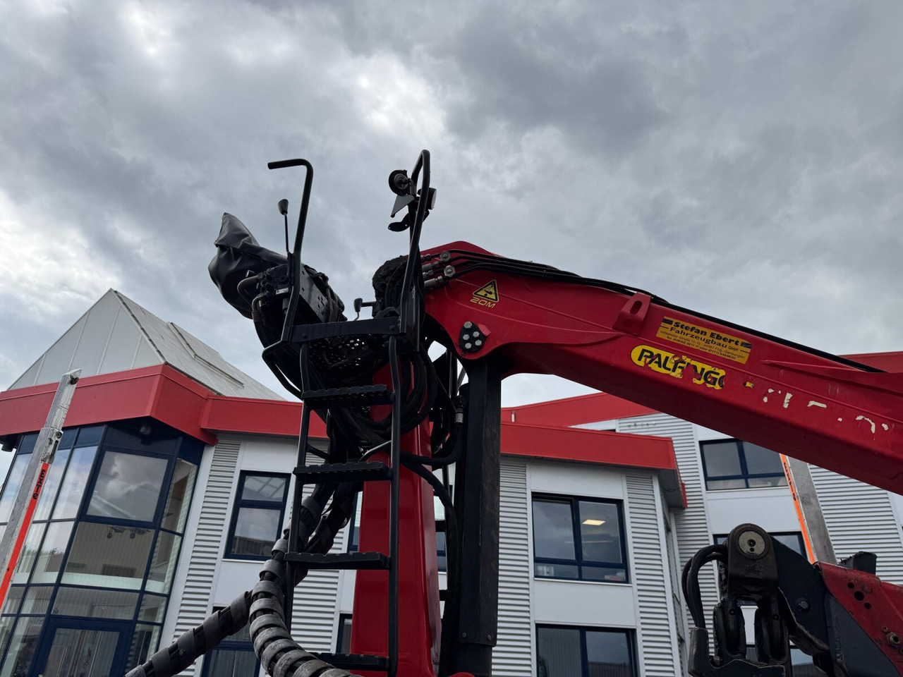 Mercedes-Benz Arocs 2651 L 6x4 Arocs 2651 L 6x4, Retarder, StreamSpace, Heckkran Epsilon M120L80 - Лесовоз, Автоманипулятор: фото 2 Mercedes-Benz Arocs 2651 L 6x4 Arocs 2651 L 6x4, Retarder, StreamSpace, Heckkran Epsilon M120L80 - Лесовоз, Автоманипулятор: фото 2