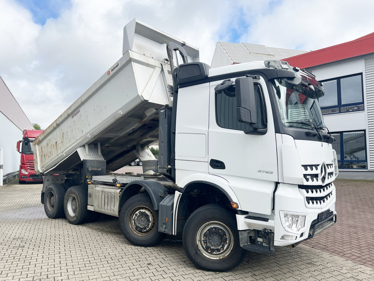 Внедорожный самосвал Mercedes-Benz Arocs 3253 K 8x4/4 Arocs 3253 K 8x4/4, Retarder, Stahlmulde ca. 15m³, hydr. Heckklappenöffnung: фото 8